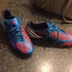 Soccer cleats